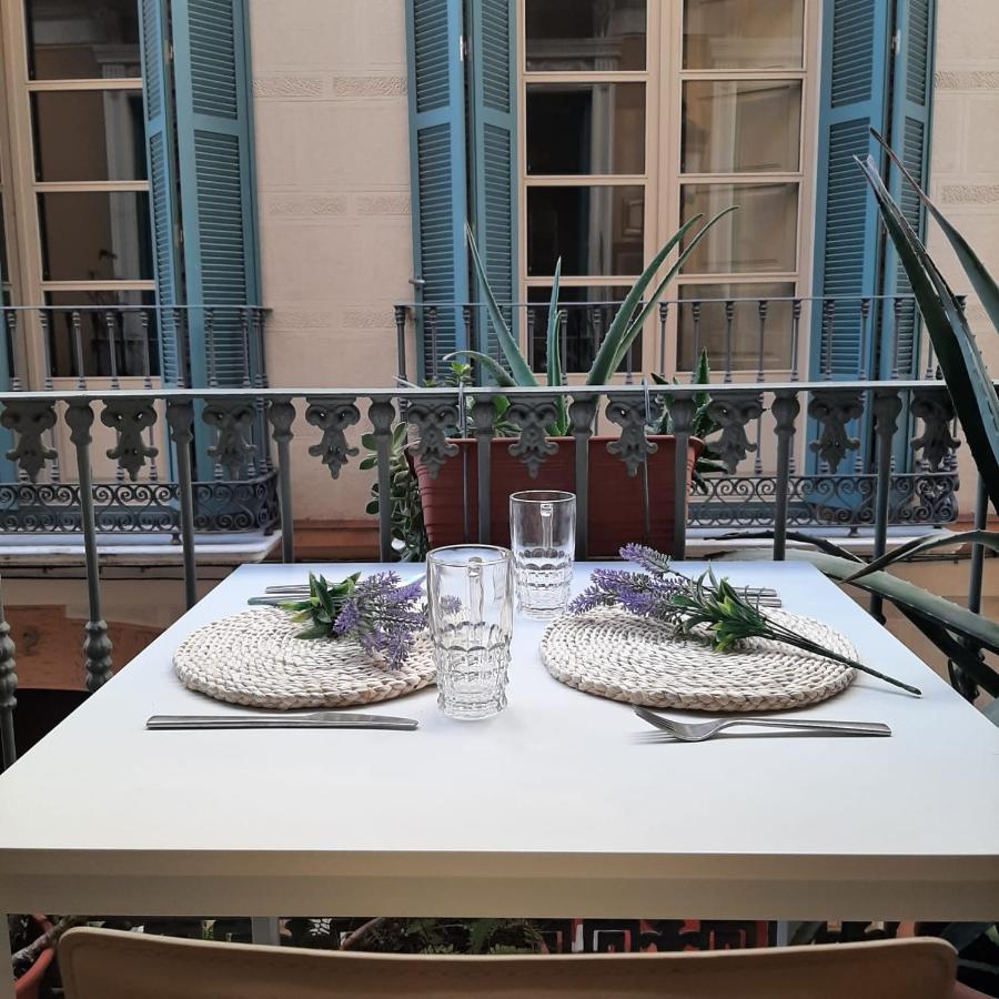 Apartamento Mon Chéri Málaga Esterno foto