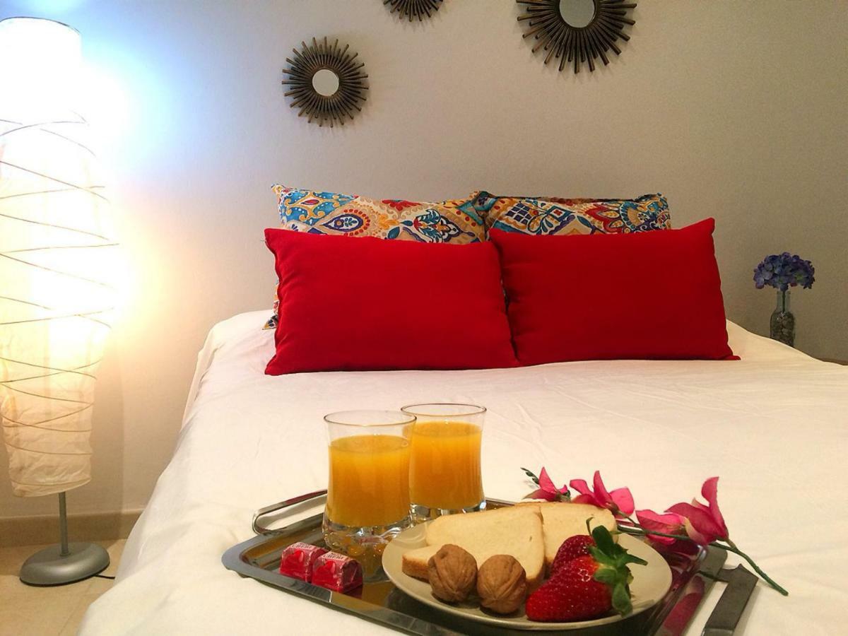 Apartamento Mon Chéri Málaga Esterno foto