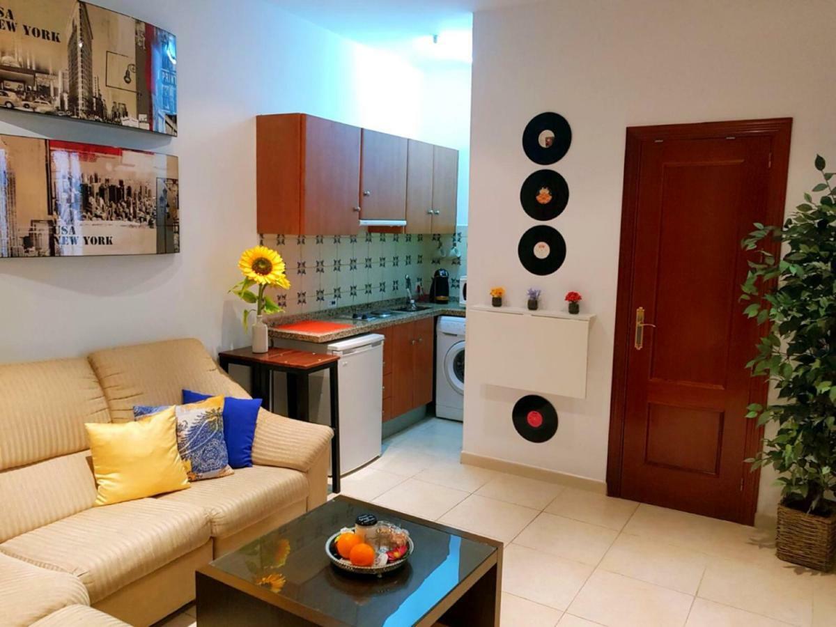 Apartamento Mon Chéri Málaga Esterno foto